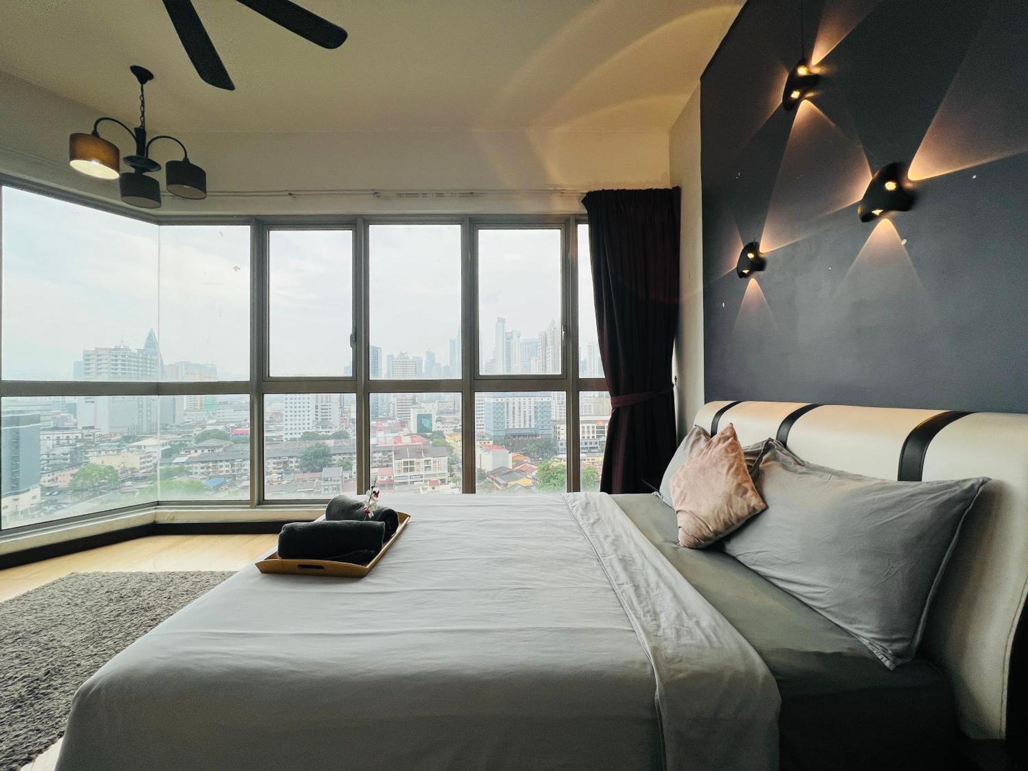 Regalia Residence And Suites By Awesomestay Kuala Lumpur Luaran gambar