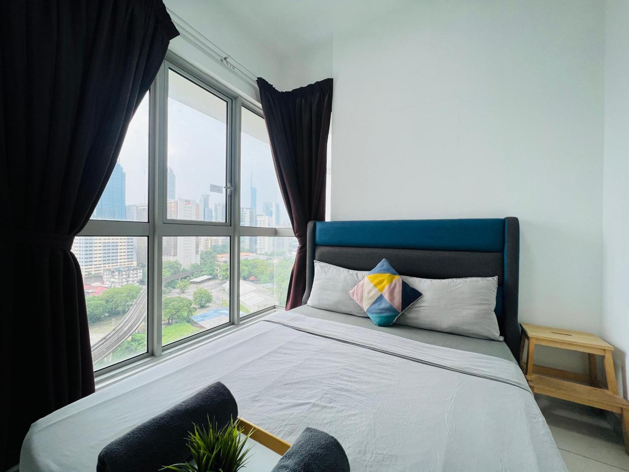 Regalia Residence And Suites By Awesomestay Kuala Lumpur Luaran gambar