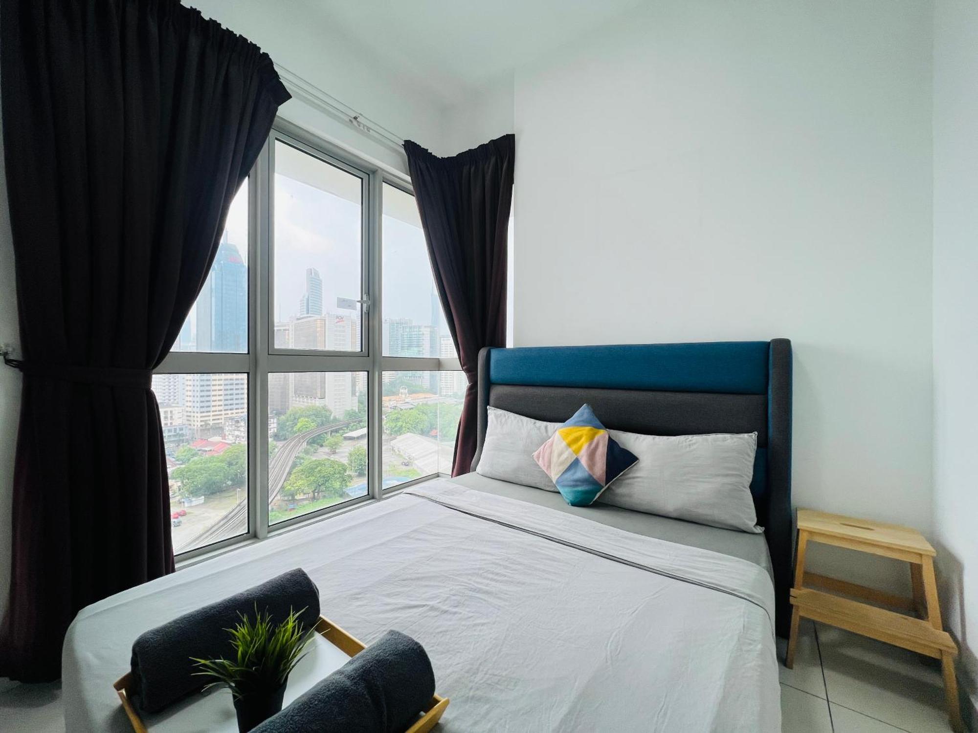 Regalia Residence And Suites By Awesomestay Kuala Lumpur Luaran gambar