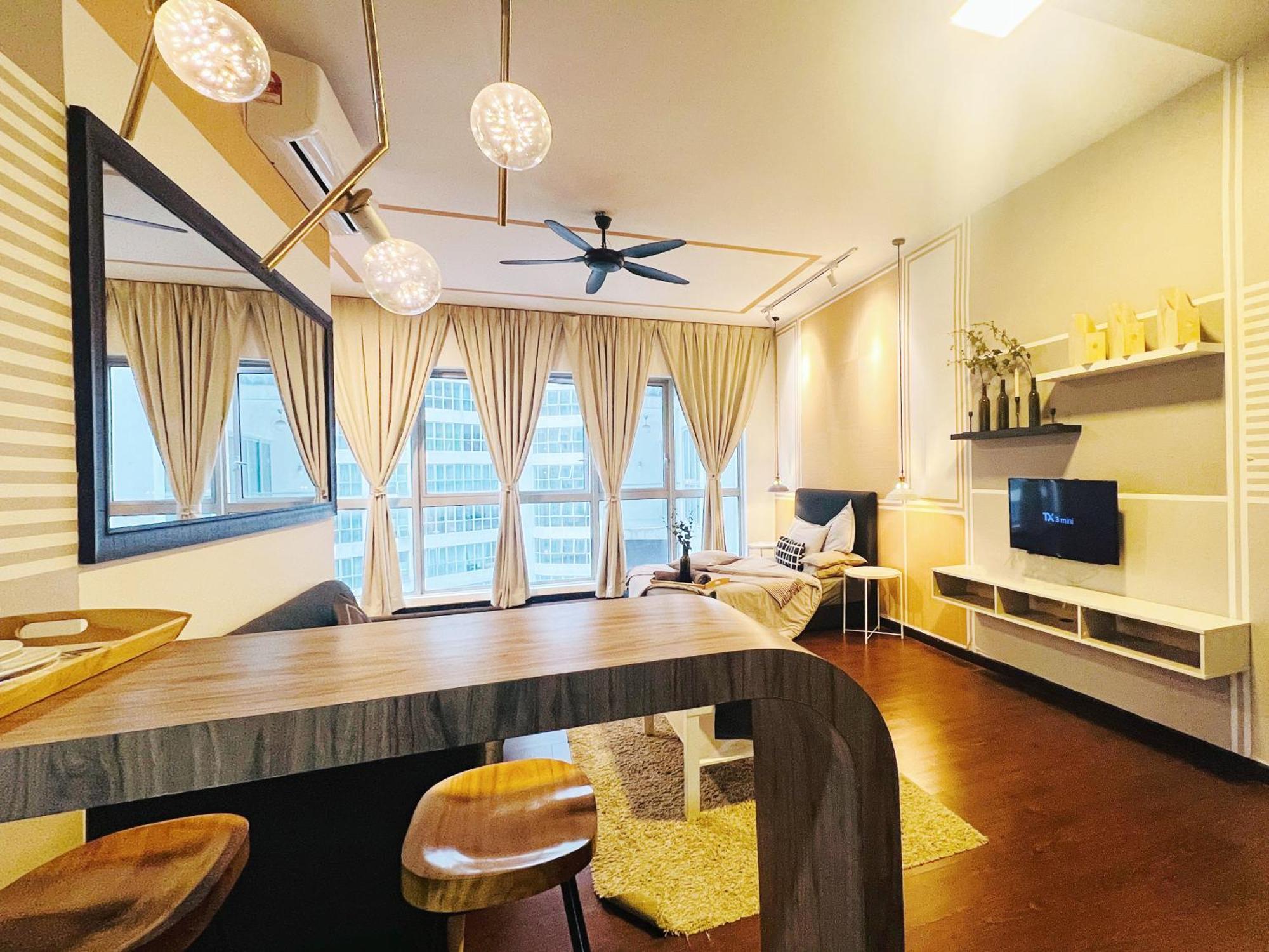 Regalia Residence And Suites By Awesomestay Kuala Lumpur Luaran gambar