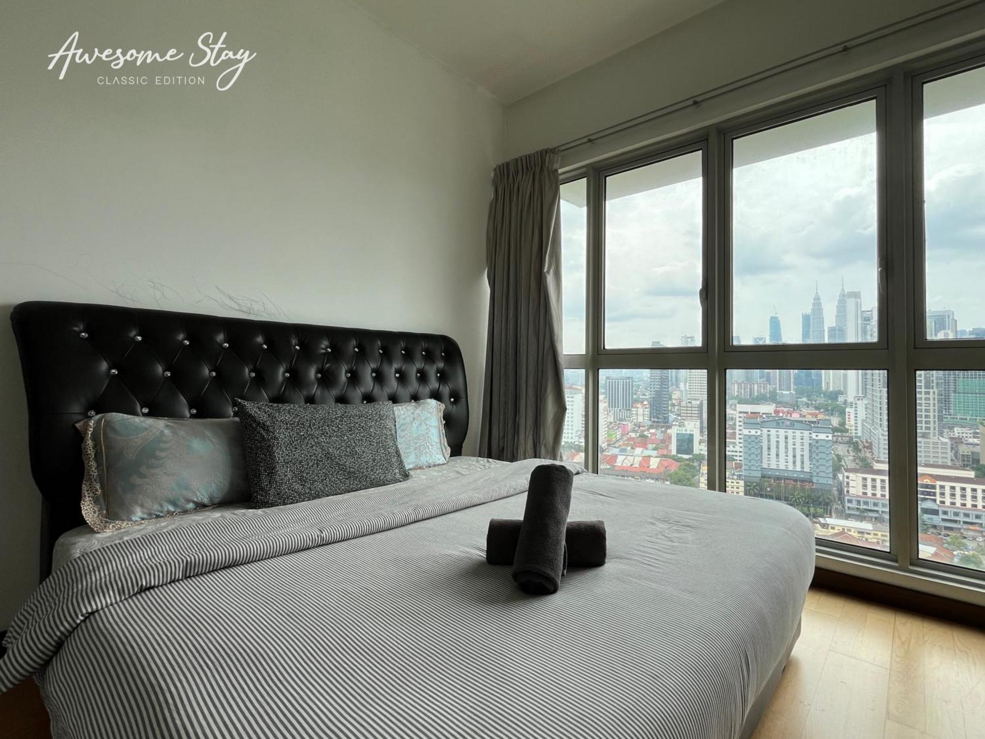 Regalia Residence And Suites By Awesomestay Kuala Lumpur Luaran gambar