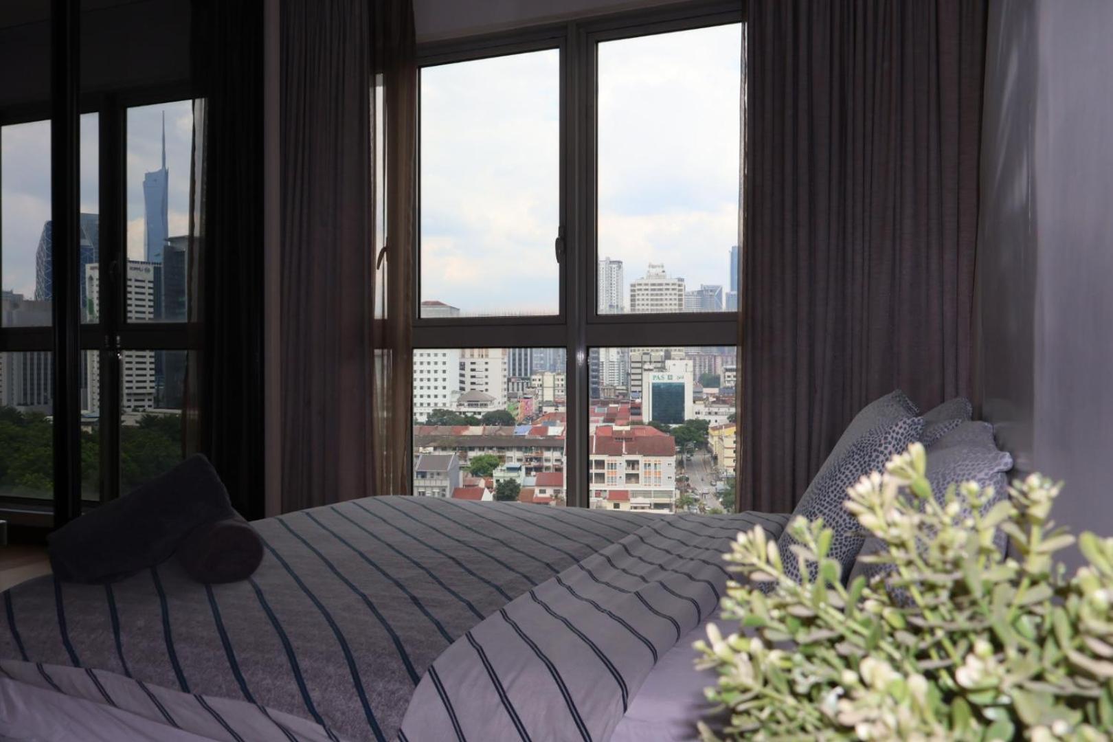 Regalia Residence And Suites By Awesomestay Kuala Lumpur Luaran gambar